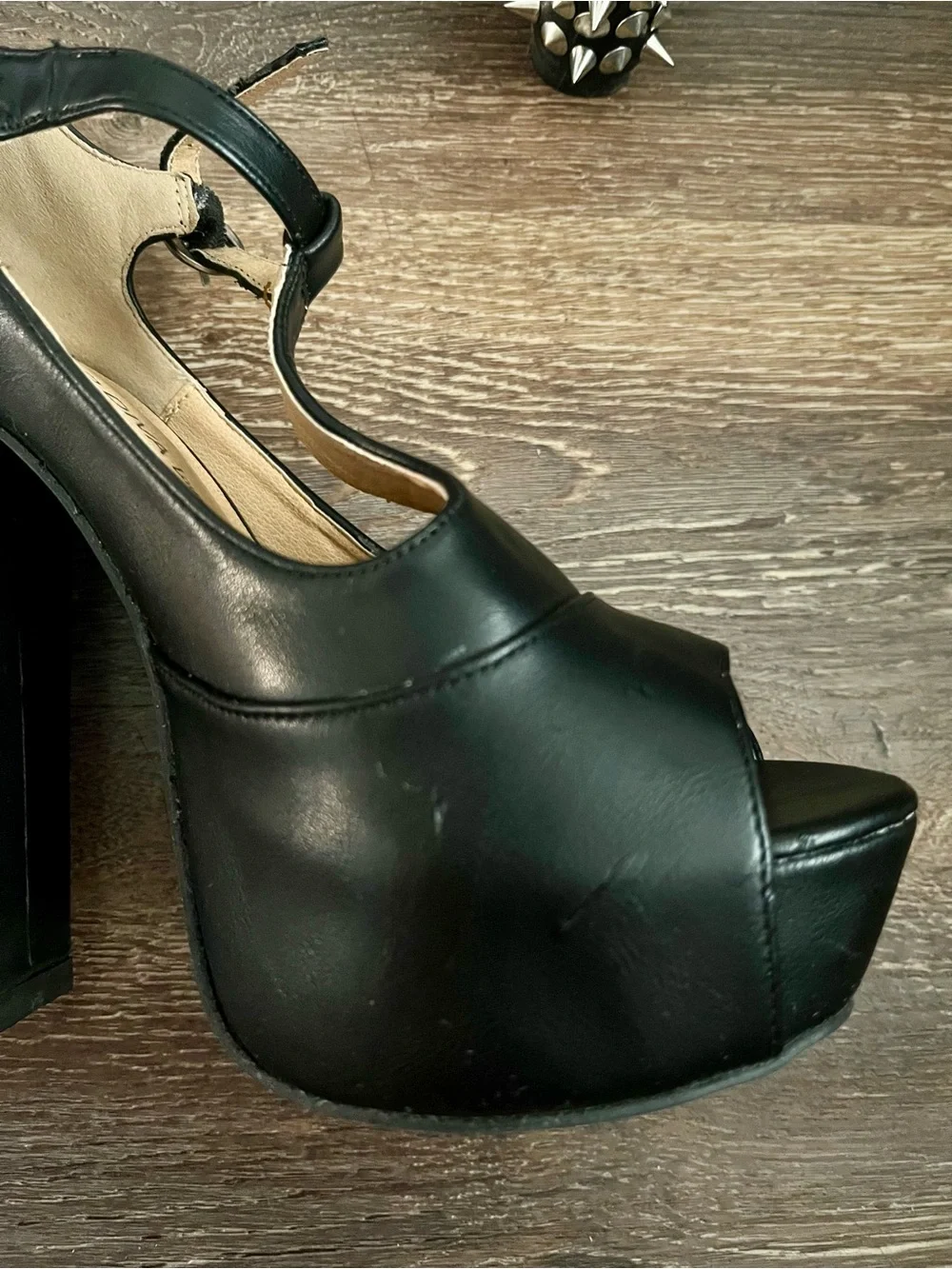 Brand New Wild Diva Black Spiked Platform Heels Size 5